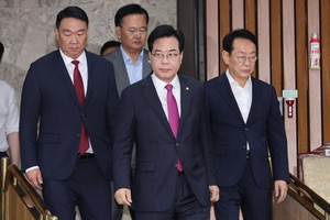 Special counsel tries to raid PPP floor leader's office for 2nd day