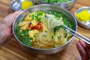 Savor food with decades of history in Gyeongju