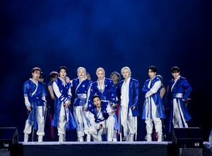 [Herald Review] From city to city, Stray Kids are 'everywhere, all over the world'