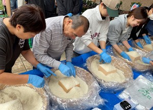 Japan's rice prices on rise again in test for new prime minister