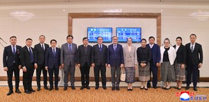 Laos' FM visits N. Korea following summit talks in Oct.