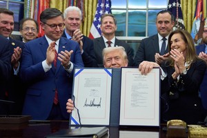 Trump signs bill ending longest US shutdown