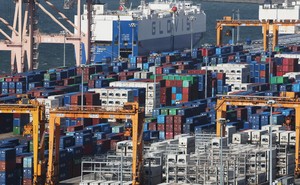 Import prices rise by most in 9 months in Oct. on weaker won: BOK