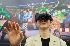 Samsung ups ante in OLEDoS race against Japan